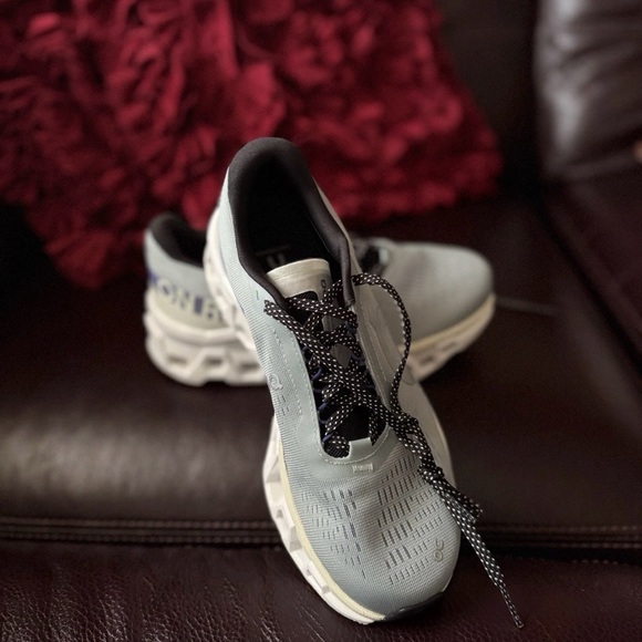On Running  Women's Cloudmonster 2 size 8.5 Color in Mineral | Aloe NWOT - Picture 5 of 11